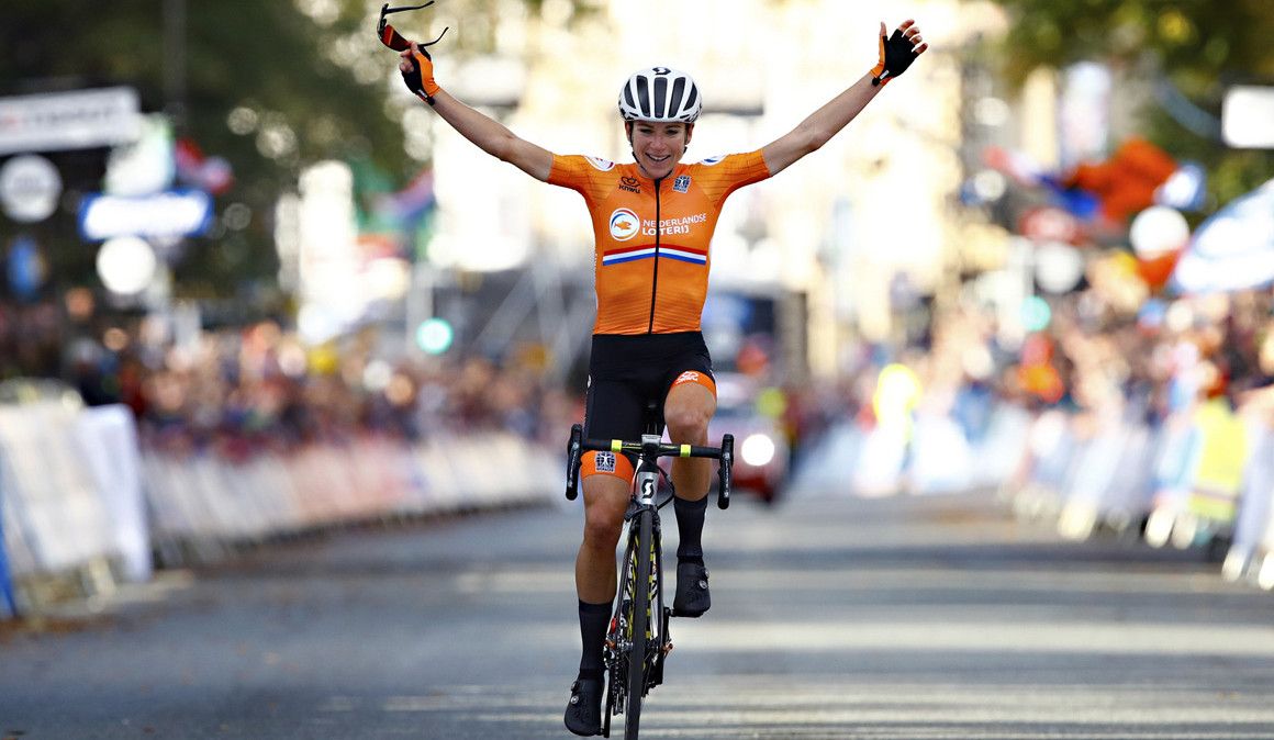 Annemiek van Vleuten, campeã do mundo após uma fuga histórica