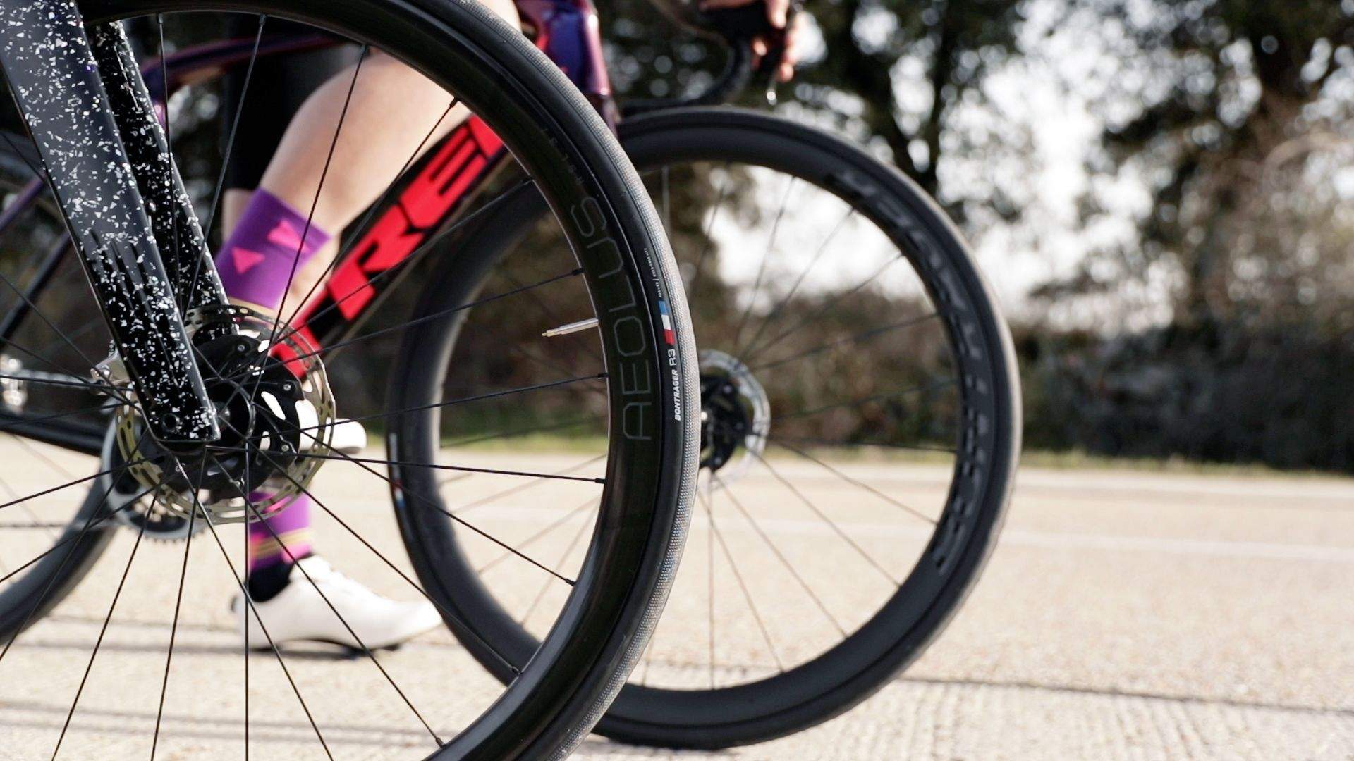 Já estamos a testar a nova gama de rodas de carbono Bontrager Aeolus Tubeless