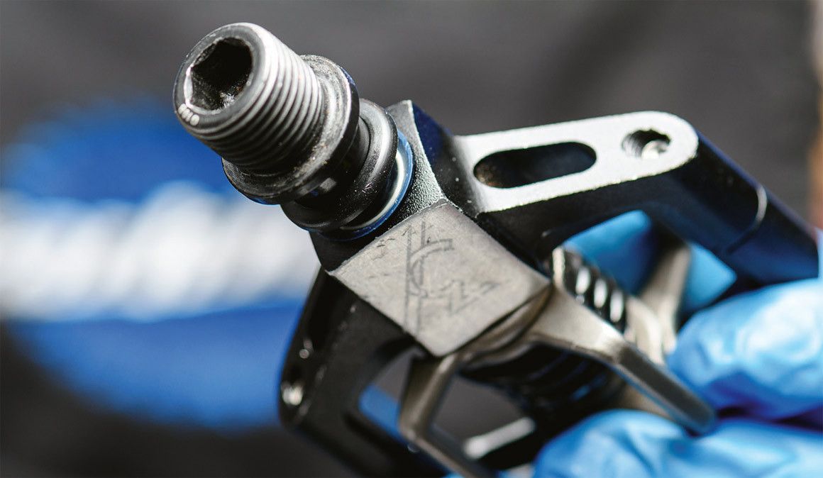 Cuida das roscas dos teus pedais e cranques antes que seja tarde de mais