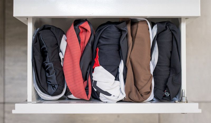 Como dobrar um calção de ciclismo