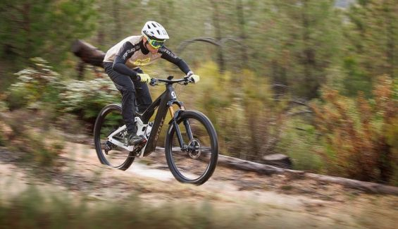 Patron eRIDE Media Event Spain Nov 2021 SCOTT Daniel Geiger 1084©DGPS