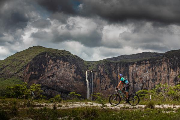 Classificação da Brasil Ride Espinhaço mantém-se inalterada após etapa rainha 