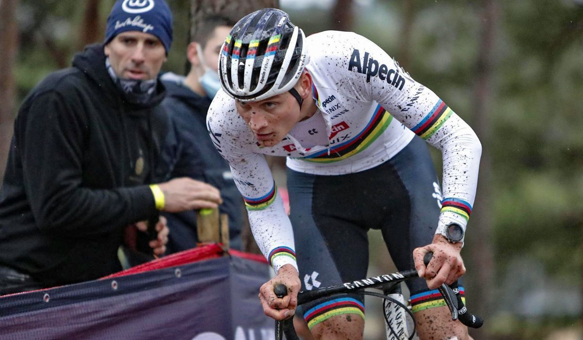 Van der Poel foi operado ao joelho