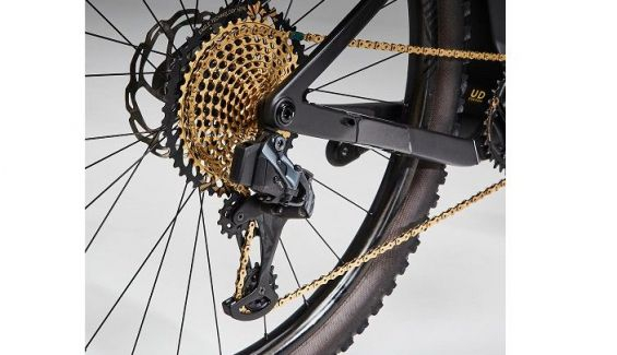 bicicleta btt race 900 team edition xx1 axs (2)