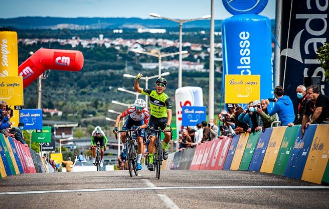 Pedro Silva ganhou a primeira etapa da Volta a Portugal do Futuro