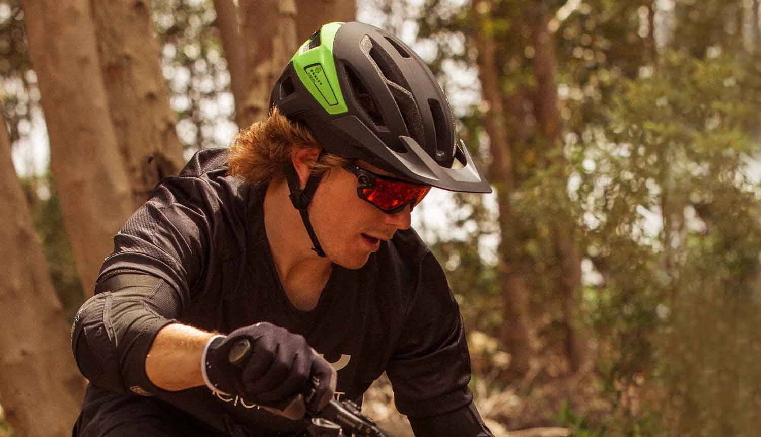 Oakley apresenta o novo capacete DRT3