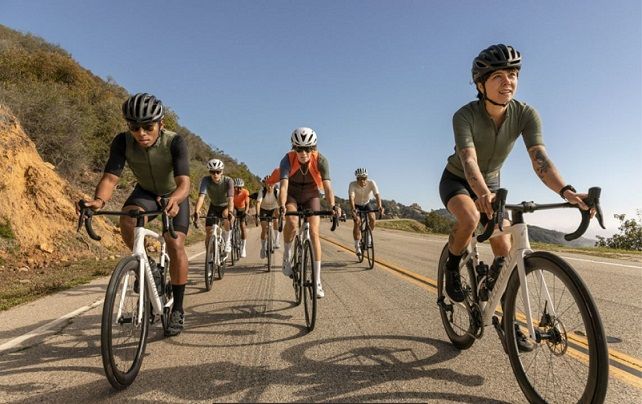 Specialized apresenta a coleção de roupa Prime