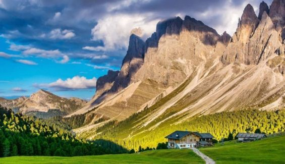alpes dolomiticos en los que se inspiran los dos nuevos colores del cuadro magma 2 790x454