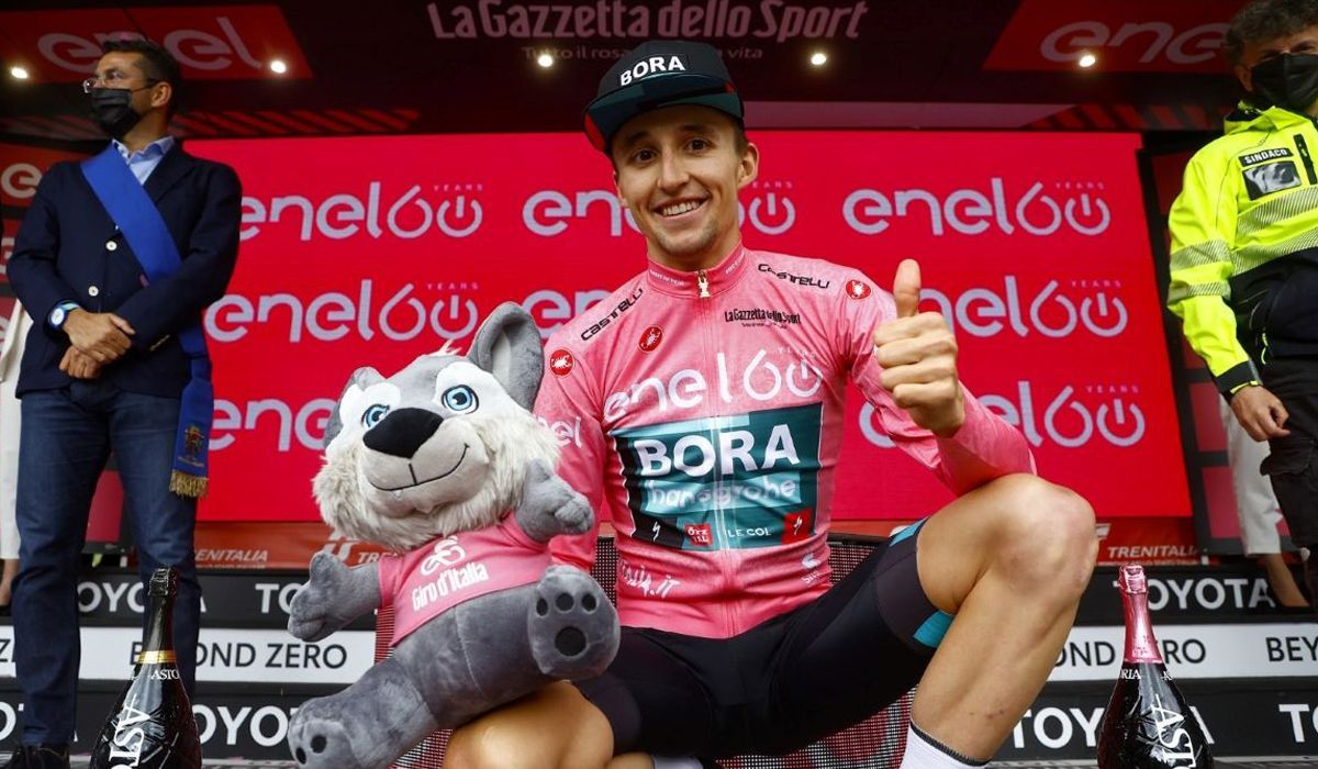 Hindley focado na Vuelta 2022 e já sonha com o Tour