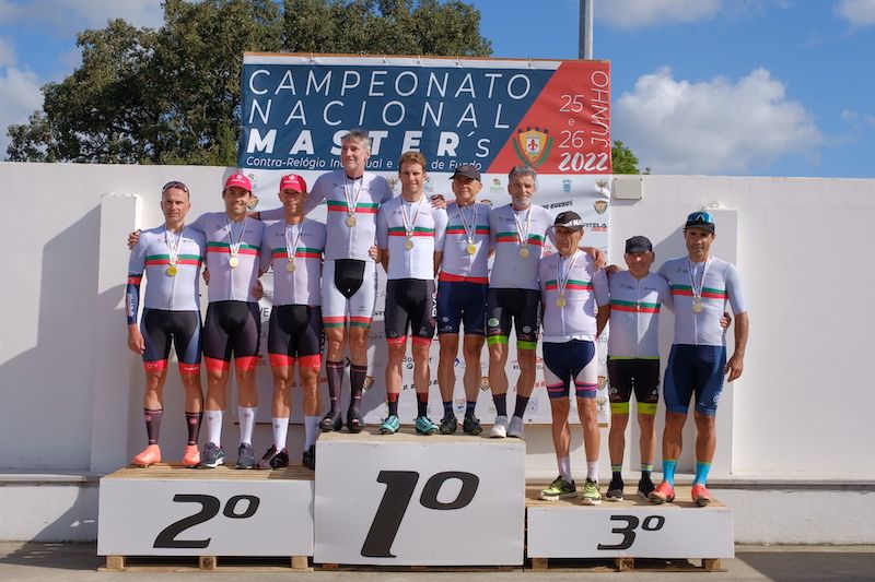 Coroados dez campeões masters de contrarrelógio