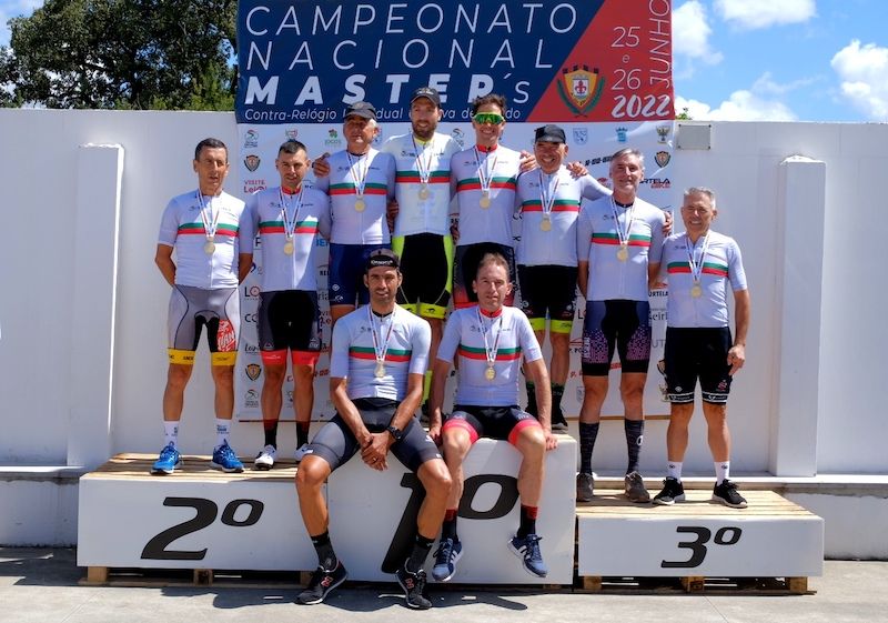 Entregues 10 títulos de campeão nacional de fundo master em A do Barbas