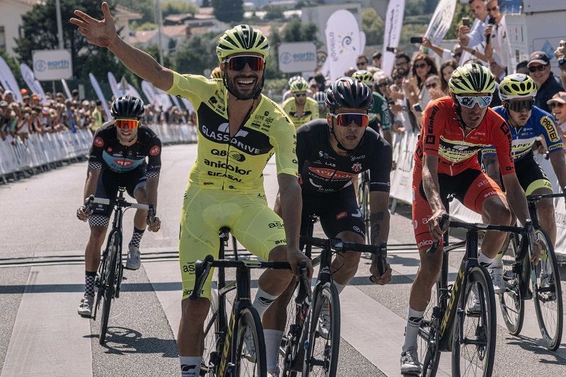 Luís Mendonça vence ao sprint 1ª etapa do GP JN