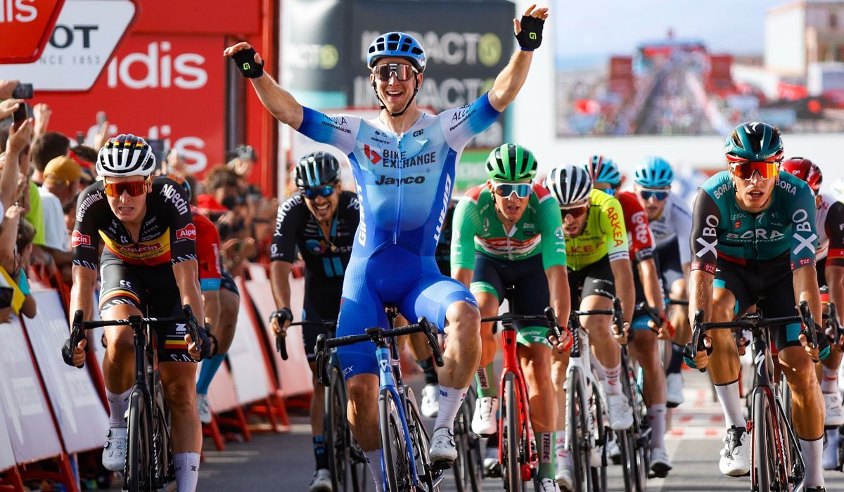 Kaden Groves vence 11ª etapa da Vuelta em dia de abandonos