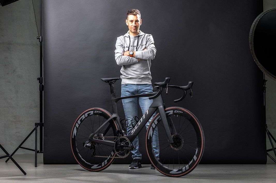 Vincenzo Nibali junta se à SCOTT Sports