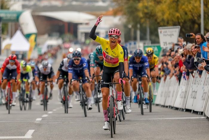Magnus Cort ganha em Tavira e reforça a liderança