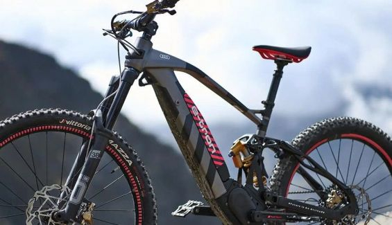 Audi lança a sua primeira eMTB com a colaboração da Fantic 2