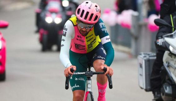 tremenda cabalgada de ben healy ef education easypost para sellar la octava etapa del giro 7 1200x690 tremenda cabalgada de ben healy ef education easypost para sellar la octava etapa del giro 7 1200x690
