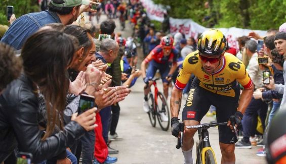fue con todo primoz roglic jumbo visma en su ataque a remco evenepoel soudal quickstep 7 1200x690 fue con todo primoz roglic jumbo visma en su ataque a remco evenepoel soudal quickstep 7 1200x690