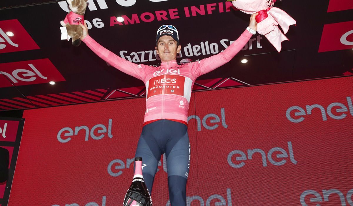 Geraint Thomas faz elogios a João Almeida