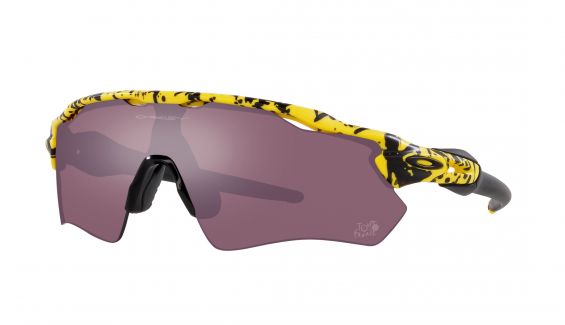 Oakley 0OO9208  9208E8 030A