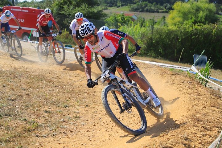 Dois sextos lugares para Portugal na abertura do Europeu de BTT