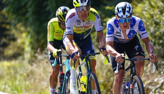 por segundo dia consecutivo remco evenepoel soudal quick step volvio a ser el mas combativo del peloton 7 1200x690