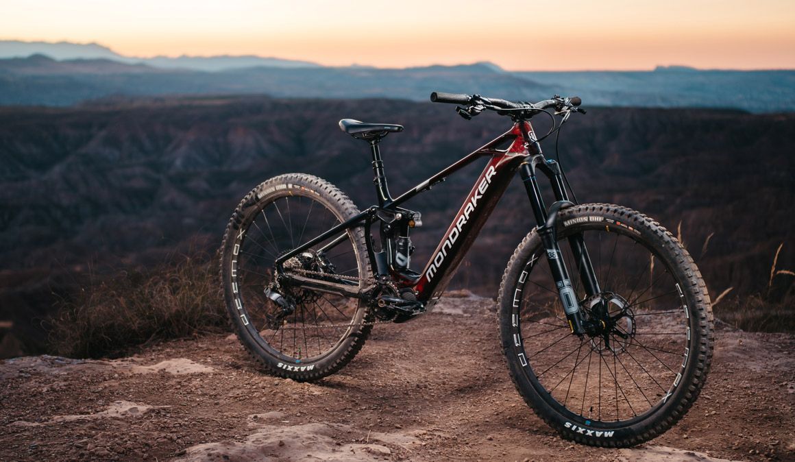 Nova Mondraker Crusher com motor Shimano EP8