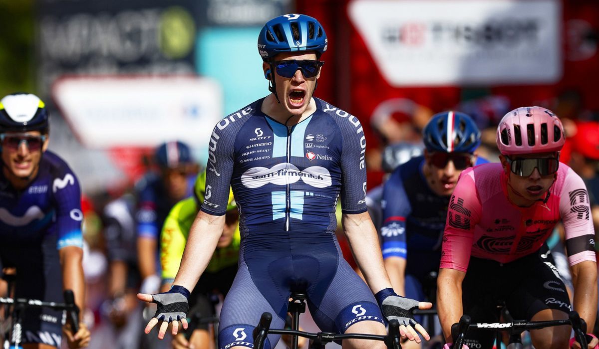 Dainese bate Ganna ao sprint na 19ª etapa da Vuelta