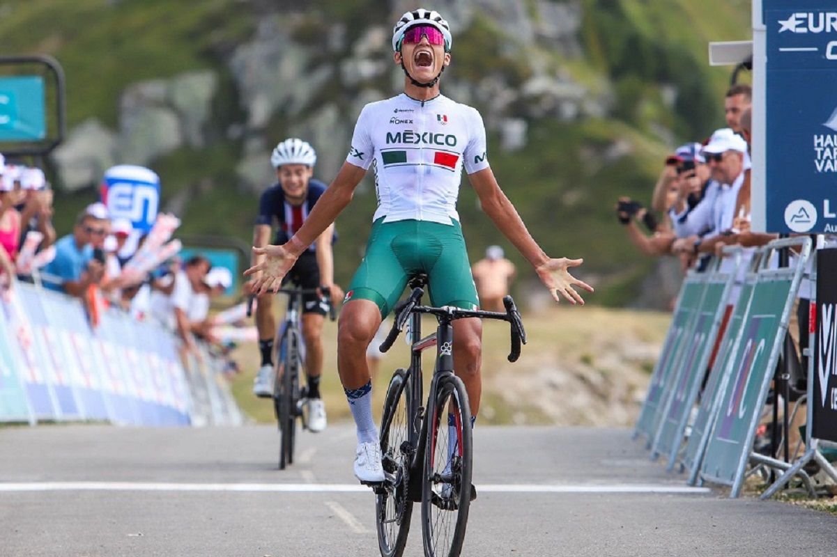 Prodígio mexicano Isaac Del Toro confirmado na UAE Team Emirates