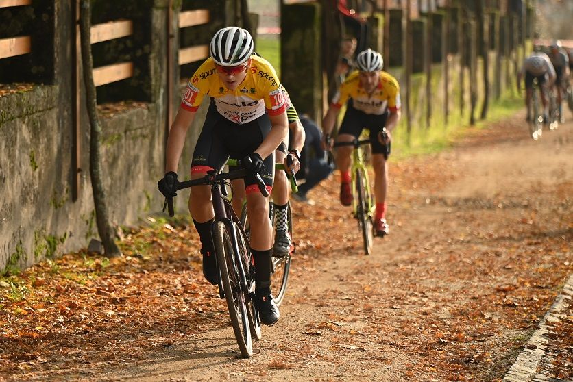 João Cruz e Ana Santos vencem quarta ronda da Taça de ciclocrosse