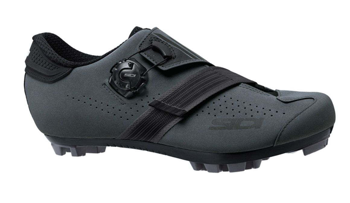Novos sapatos Sidi Aertis com aperto Firmor