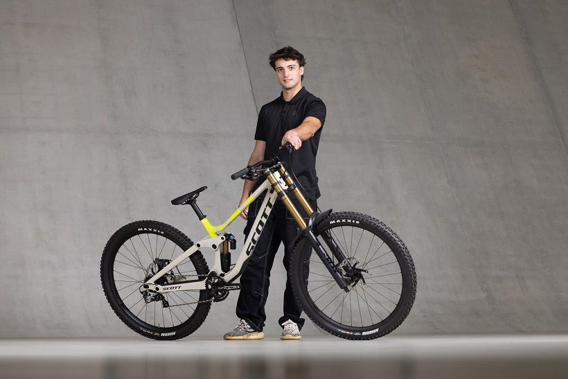 Scott DH Factory Team contrata Gonçalo Bandeira