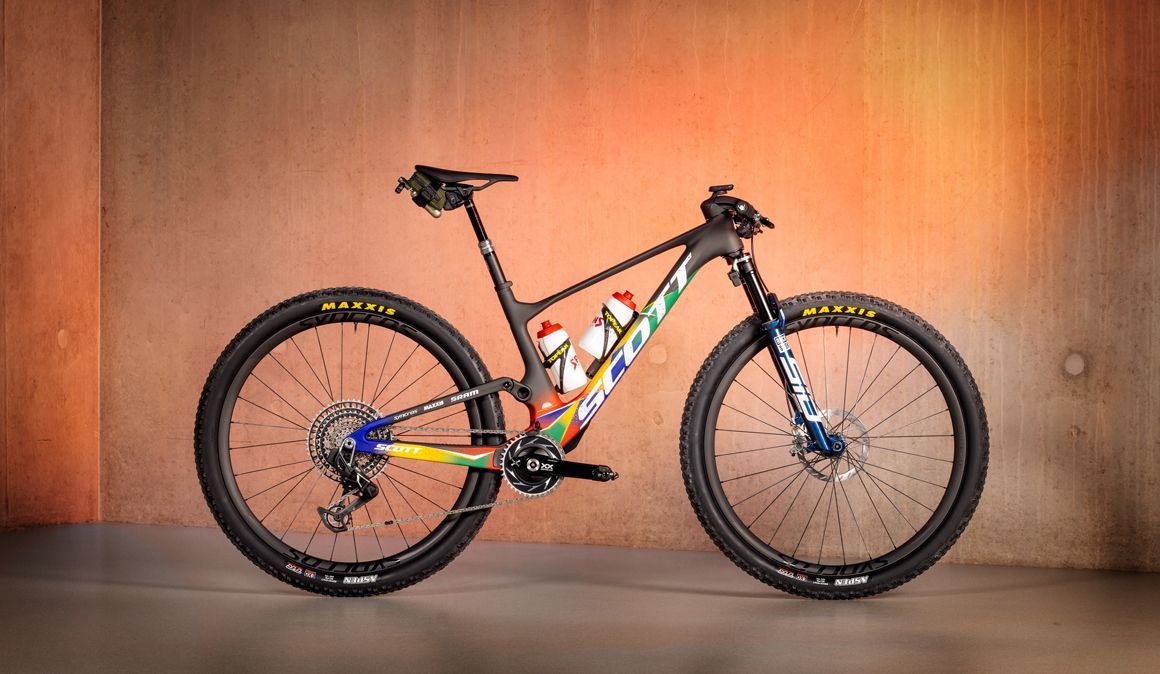 Já viste a espetacular Scott Spark que Nino Schurter levou para a Cape Epic