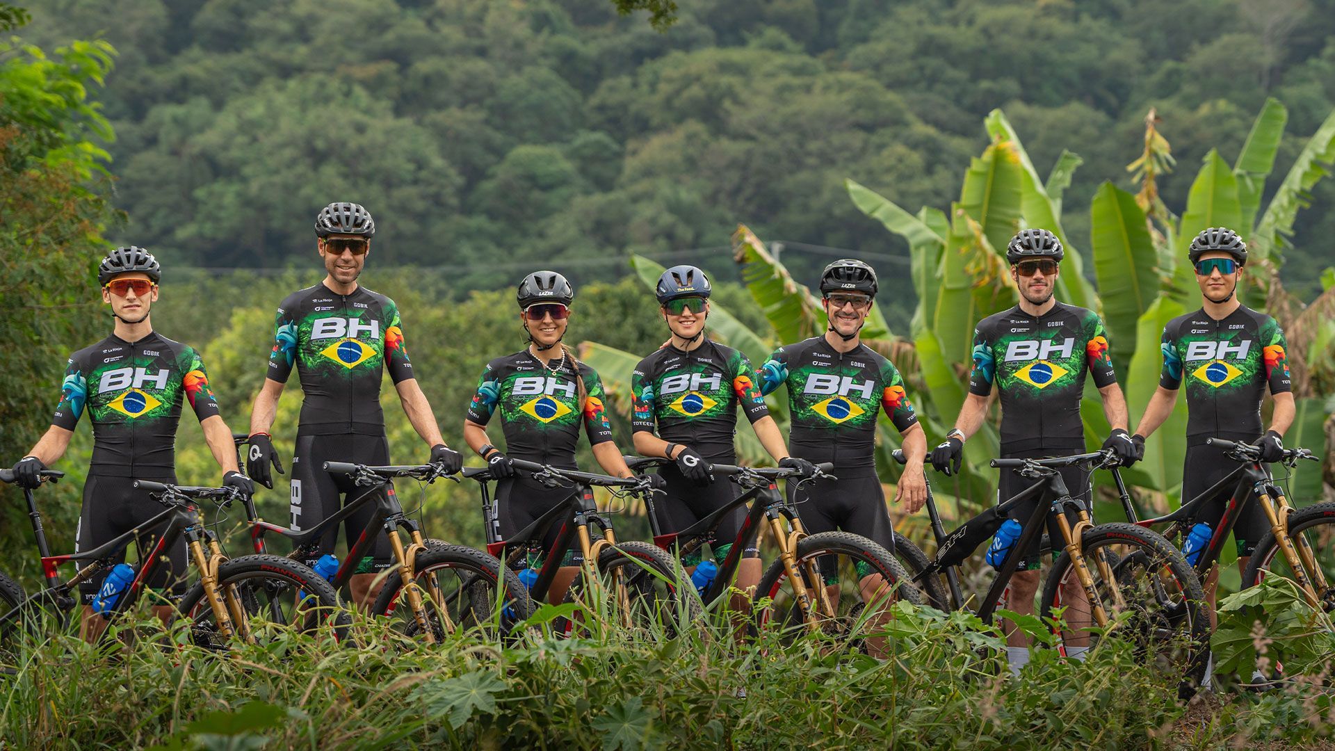 BH Coloma Team inicia a Taça do Mundo no Brasil com um jersey especial