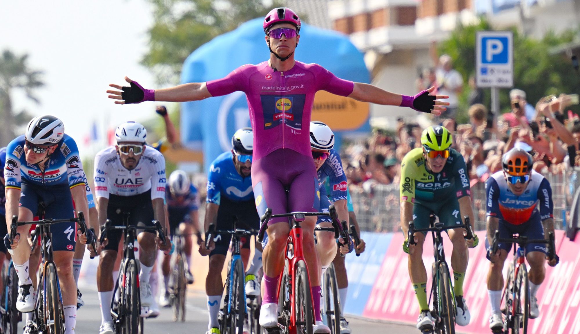 Jonathan Milan é o novo rei dos sprints no Giro