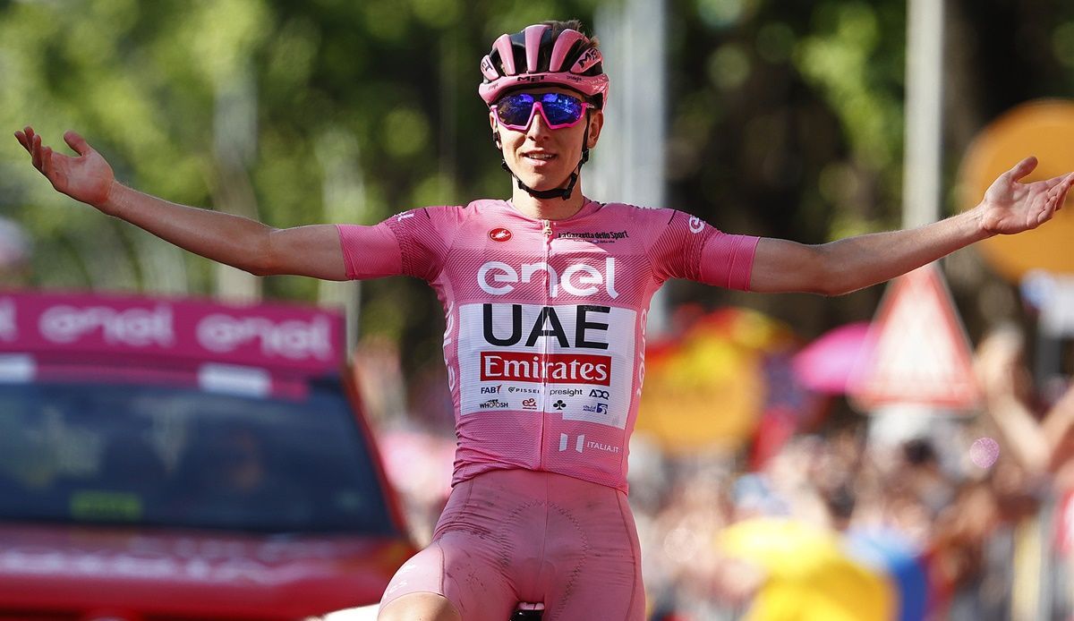 Pogacar sem rivais na penúltima etapa do Giro