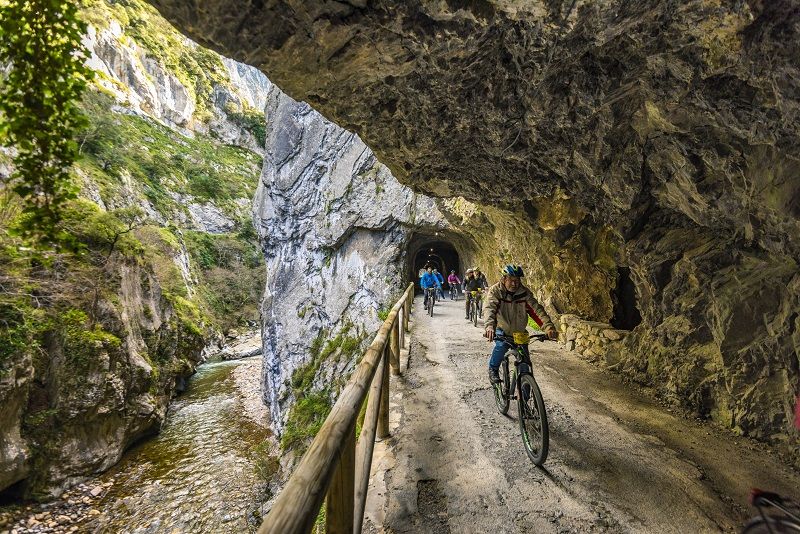 Astúrias ciclismo em plena natureza Astúrias ciclismo em plena natureza