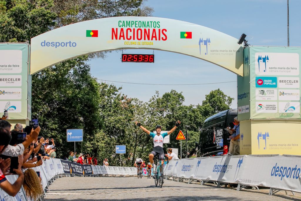 Daniela Campos bisa nos Campeonatos Nacionais 
