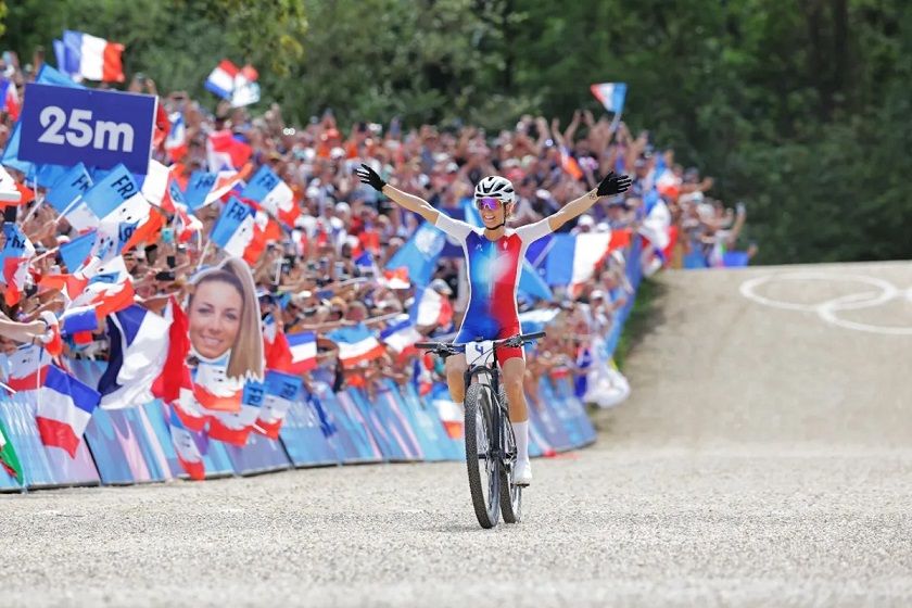 Pauline Ferrand Prévot venceu a prova de XCO dos Jogos Olímpicos