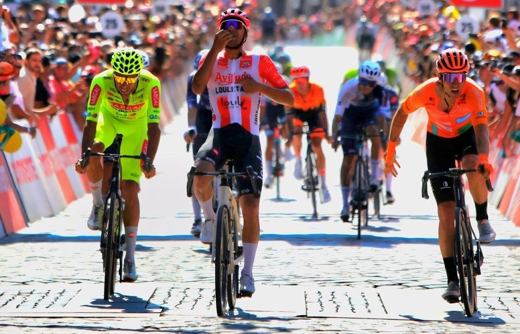 Tomas Contte ganha no empedrado de Fafe