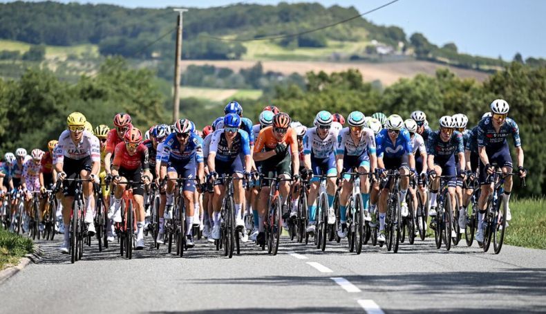 Contratações e saídas das equipas WorldTour para 2025