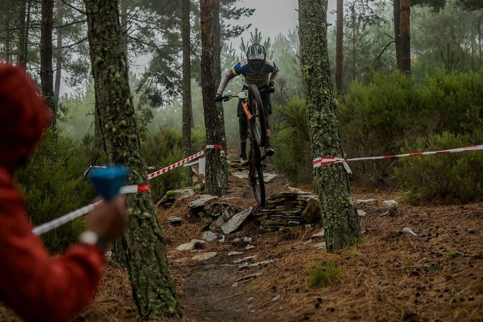 Sauro Agostinho e Ana Leite vencem penúltima prova da Taça de Enduro