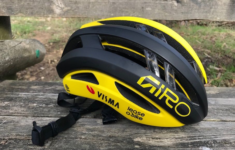 Testámos o capacete Giro Aries Spherical