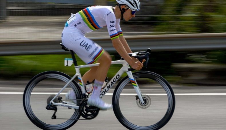 Pogacar vence pelo quarto ano consecutivo a Lombardia