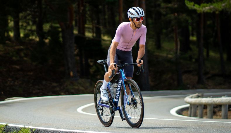 Testámos a nova Canyon Aeroad CFR Di2