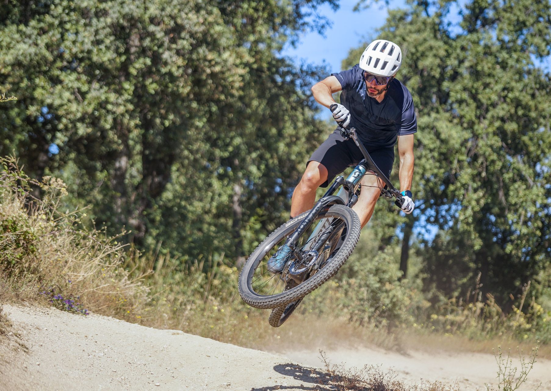 Testámos a Scott eRide 900