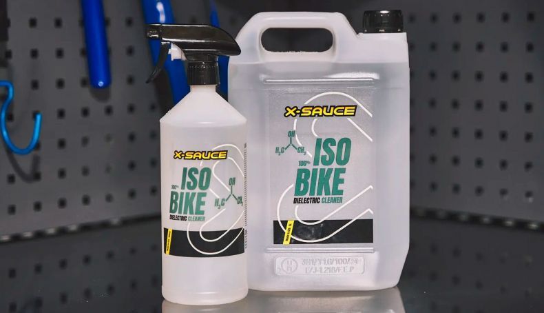 IsoBike, o novo produto de limpeza para e Bikes e suspensões