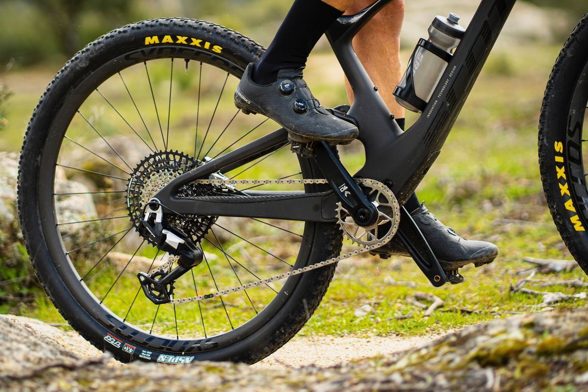 Já testámos a nova transmissão SRAM Eagle Mechanical Transmission
