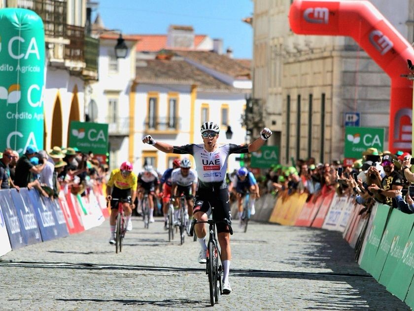 Noah Hobbs venceu a Volta ao Alentejo 2025
