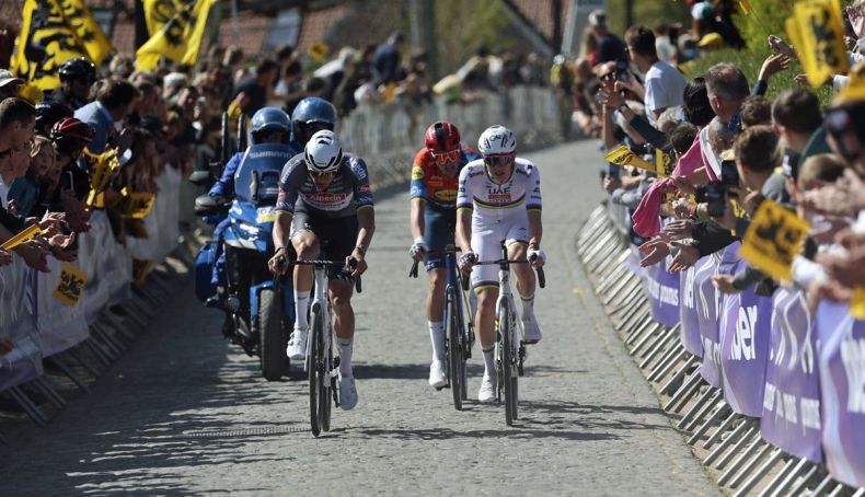 Já foi divulgada a start list da Paris Roubaix 2025